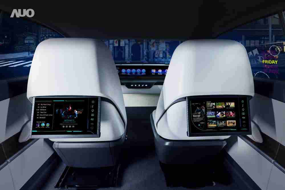 CG电子新一代Smart Cockpit 2024，，以Micro LED先进显示技术优势，，，创建〝可卷式后座娱乐显示器〞，，仅在互动时才显示出所需画面及信息，，，扩充更丰富的娱乐和交互信息服务，，，获国际奖项荣耀